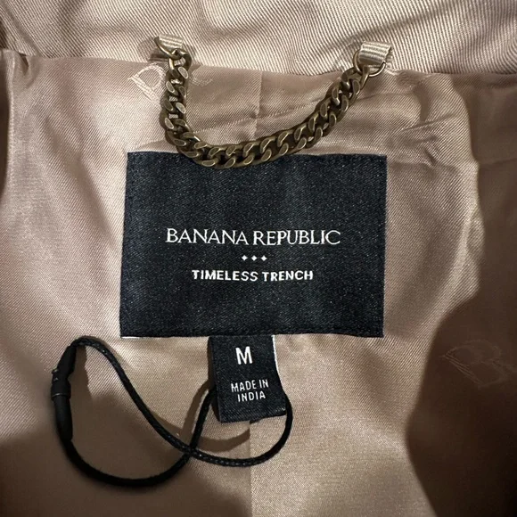 Banana Republic Timeless Trench Coat - NWOT - Picture 3 of 3